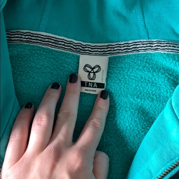 TNA hoodie - Picture 4 of 4